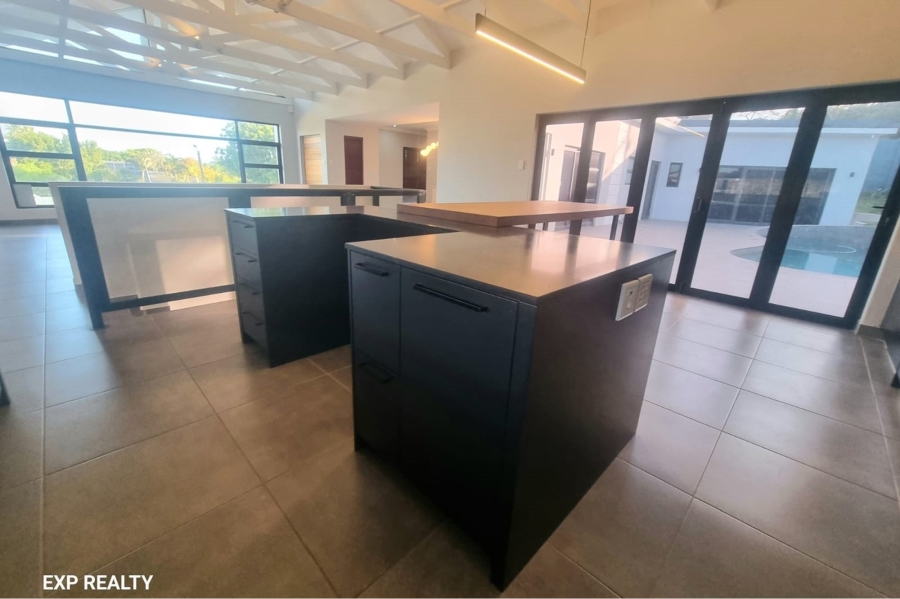 4 Bedroom Property for Sale in Beacon Bay Eastern Cape